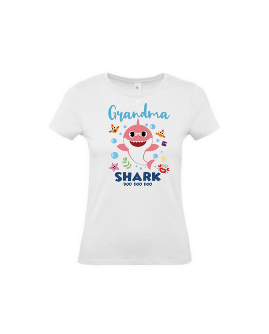 T-shirt grandma shark femme